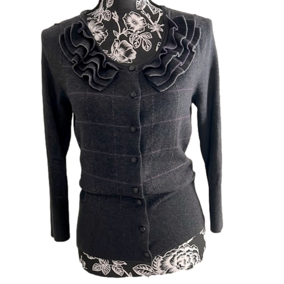 Banana Republic Sweaters - Banana republic Argyle/ruffle collar sweater M